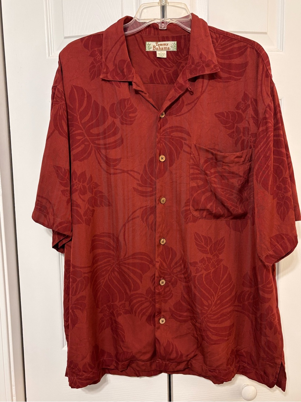Tommy Bahama Hawaiian Shirt Mens Large Burgundy Jacquard Palm 100% Silk Camp